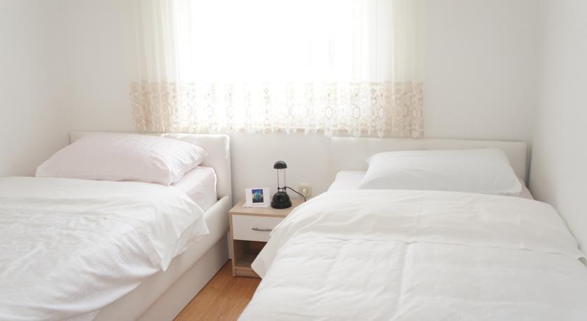 Apartments Zara Room photo